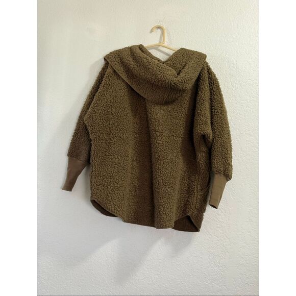 Nordic beach olive u green Sherpa puppy wrap jacket one size fuzzy teddy - Picture 3 of 3